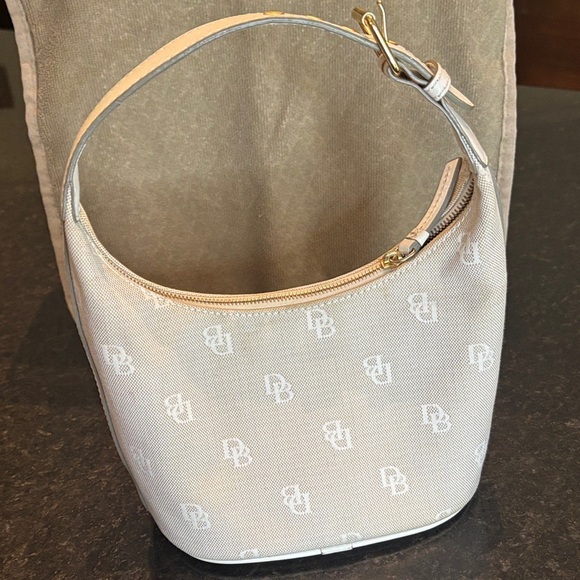 Dooney & Bourke White Hobo Bag - Picture 3 of 13